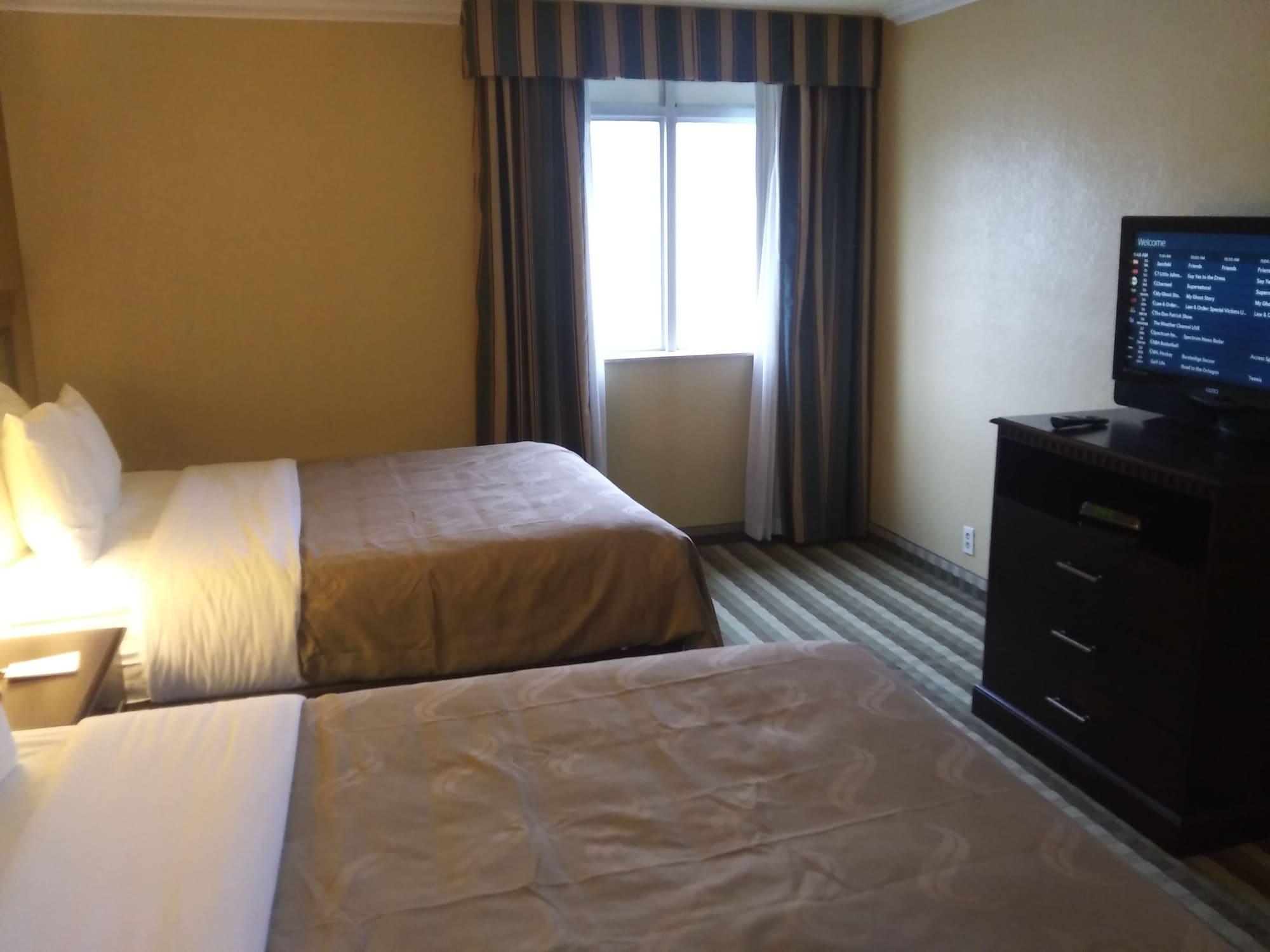 Quality Inn And Suites Fairgrounds - Syracuse Seneca Knolls Extérieur photo