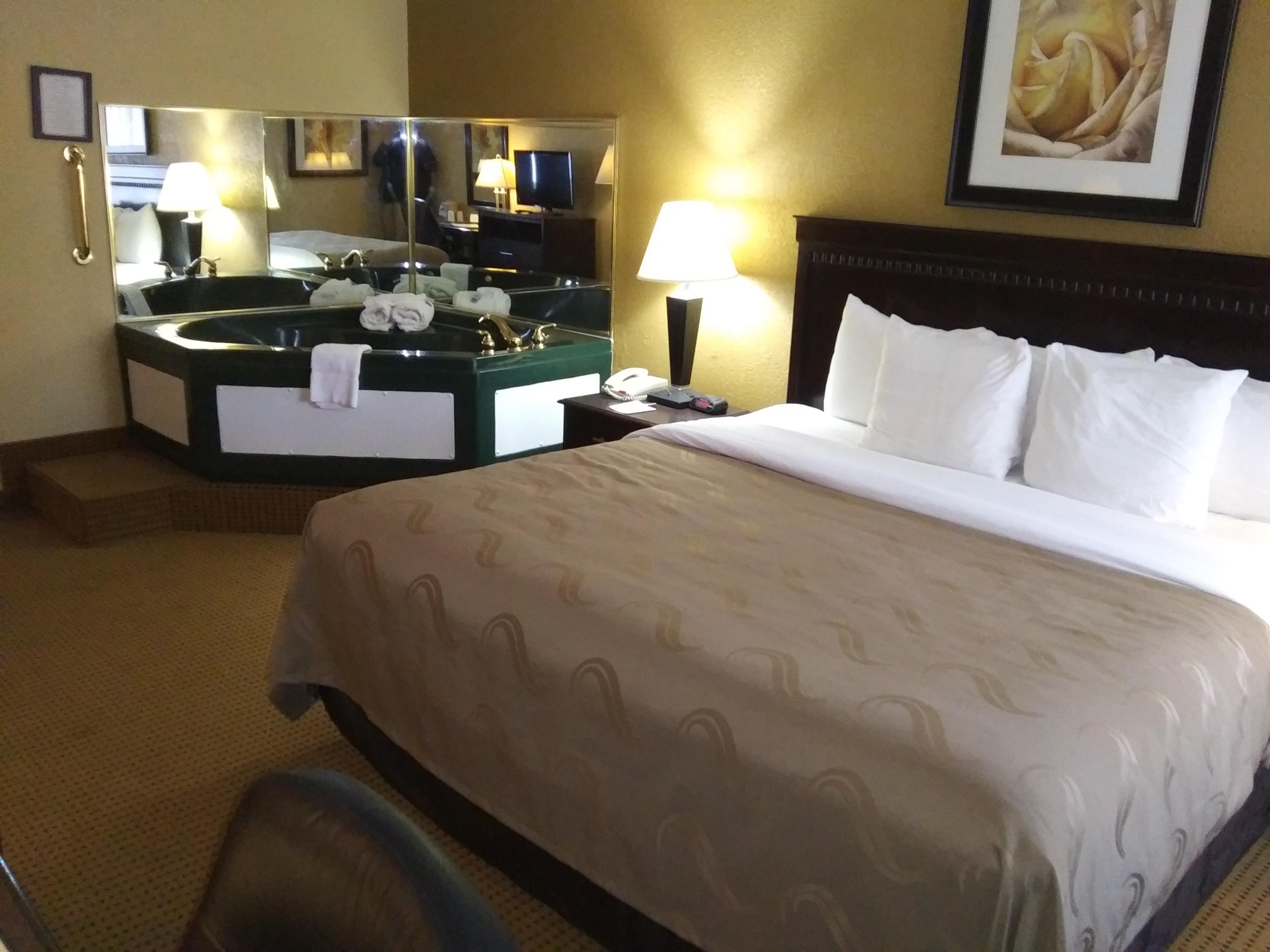 Quality Inn And Suites Fairgrounds - Syracuse Seneca Knolls Extérieur photo