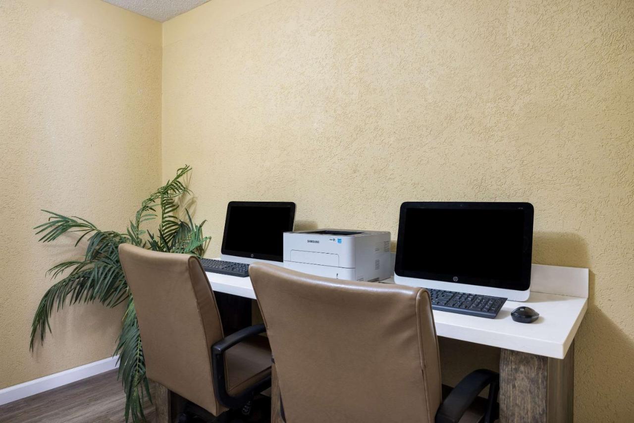 Quality Inn And Suites Fairgrounds - Syracuse Seneca Knolls Extérieur photo