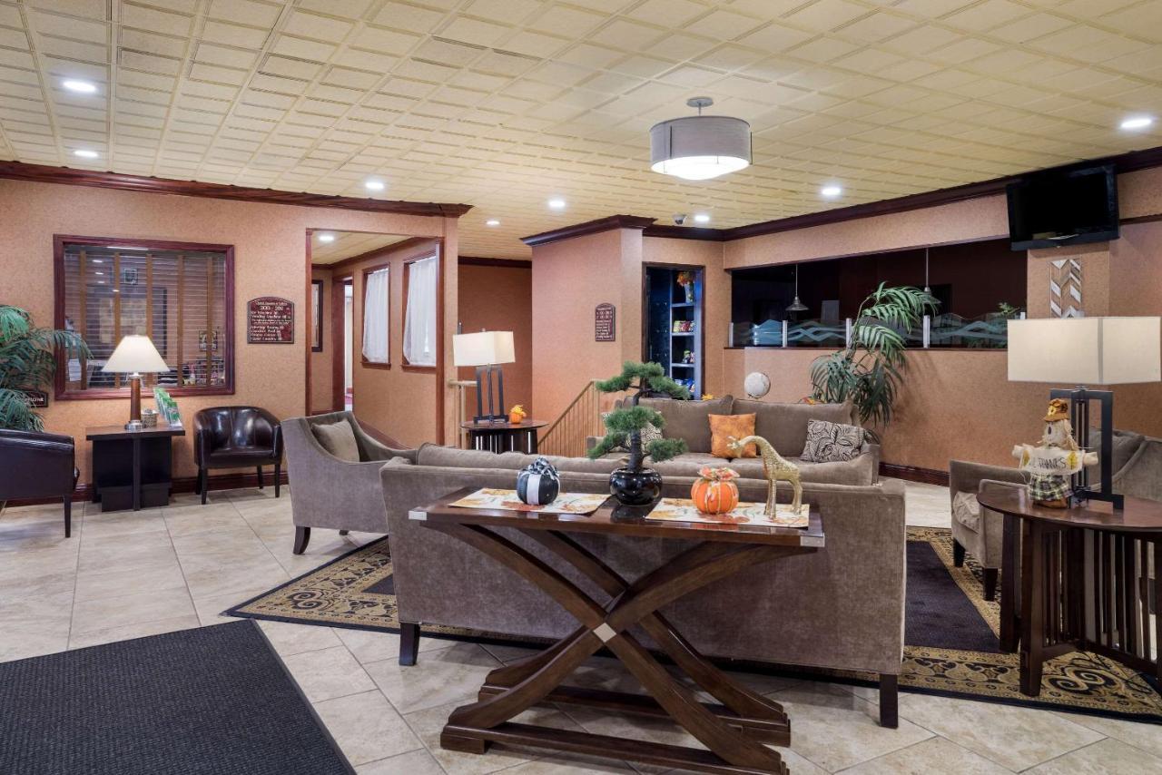 Quality Inn And Suites Fairgrounds - Syracuse Seneca Knolls Extérieur photo