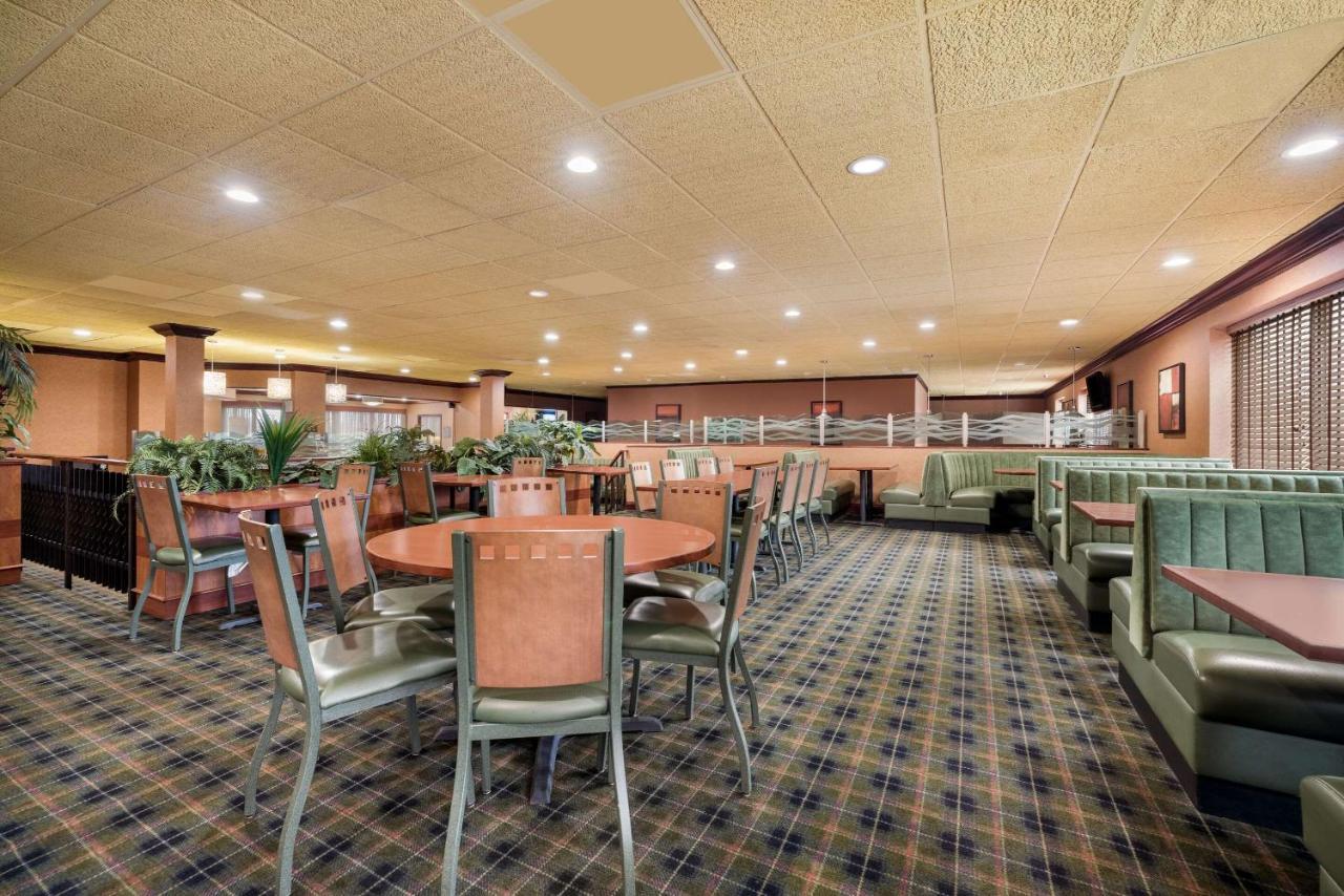 Quality Inn And Suites Fairgrounds - Syracuse Seneca Knolls Extérieur photo