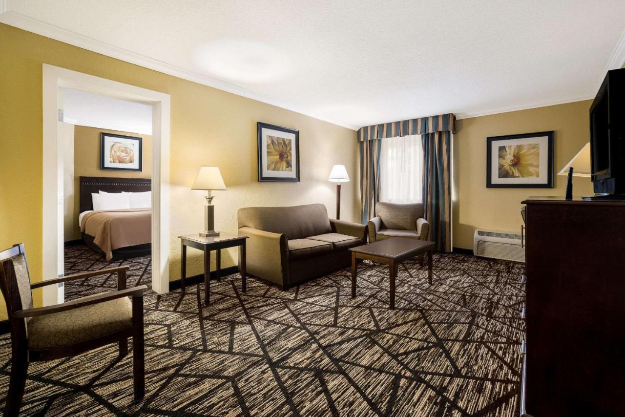 Quality Inn And Suites Fairgrounds - Syracuse Seneca Knolls Extérieur photo