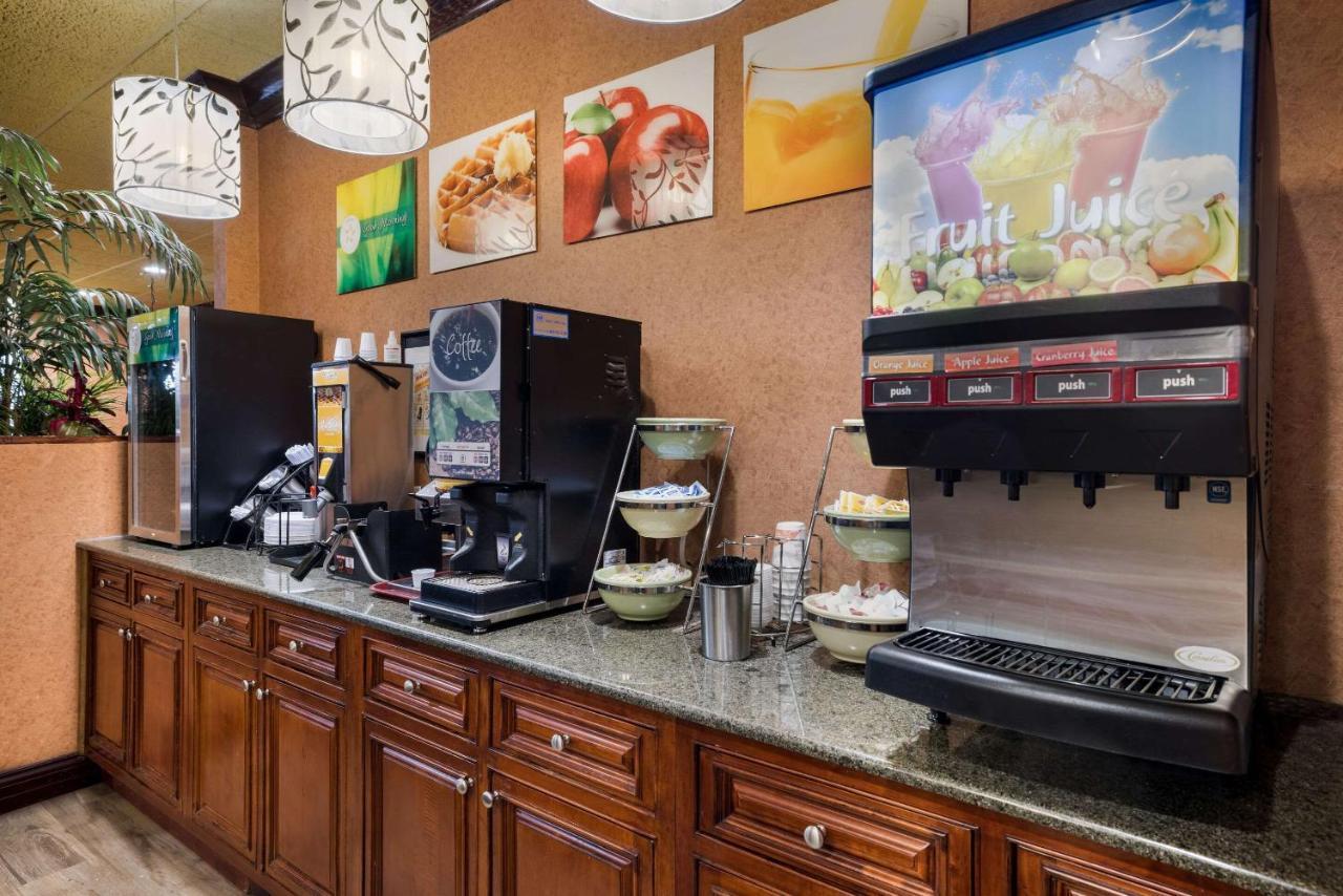 Quality Inn And Suites Fairgrounds - Syracuse Seneca Knolls Extérieur photo